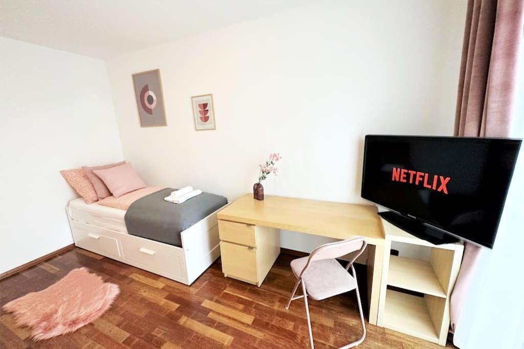 Exclusive Penthouse Near Citycenter 120M2 +Netflix Cracovie Extérieur photo