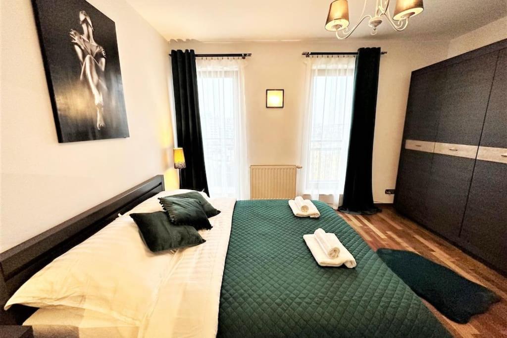Exclusive Penthouse Near Citycenter 120M2 +Netflix Cracovie Extérieur photo
